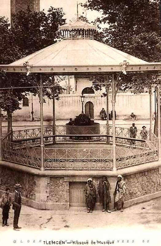 Tlemcen - Kiosque 02.jpg